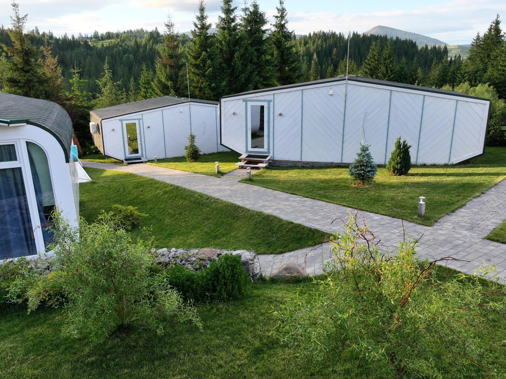 Space Place Jablunyzja Exterior foto